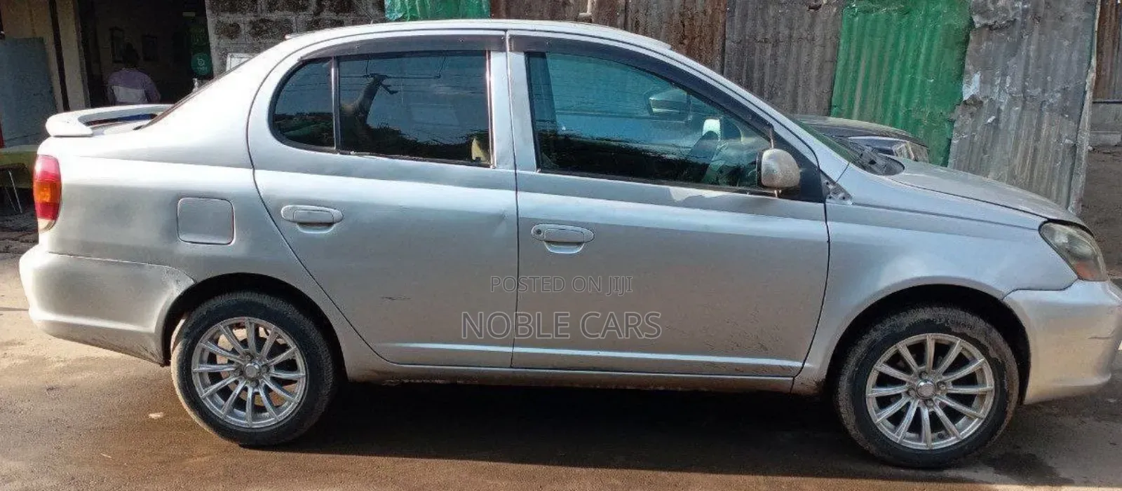 Toyota Platz 2005 Silver