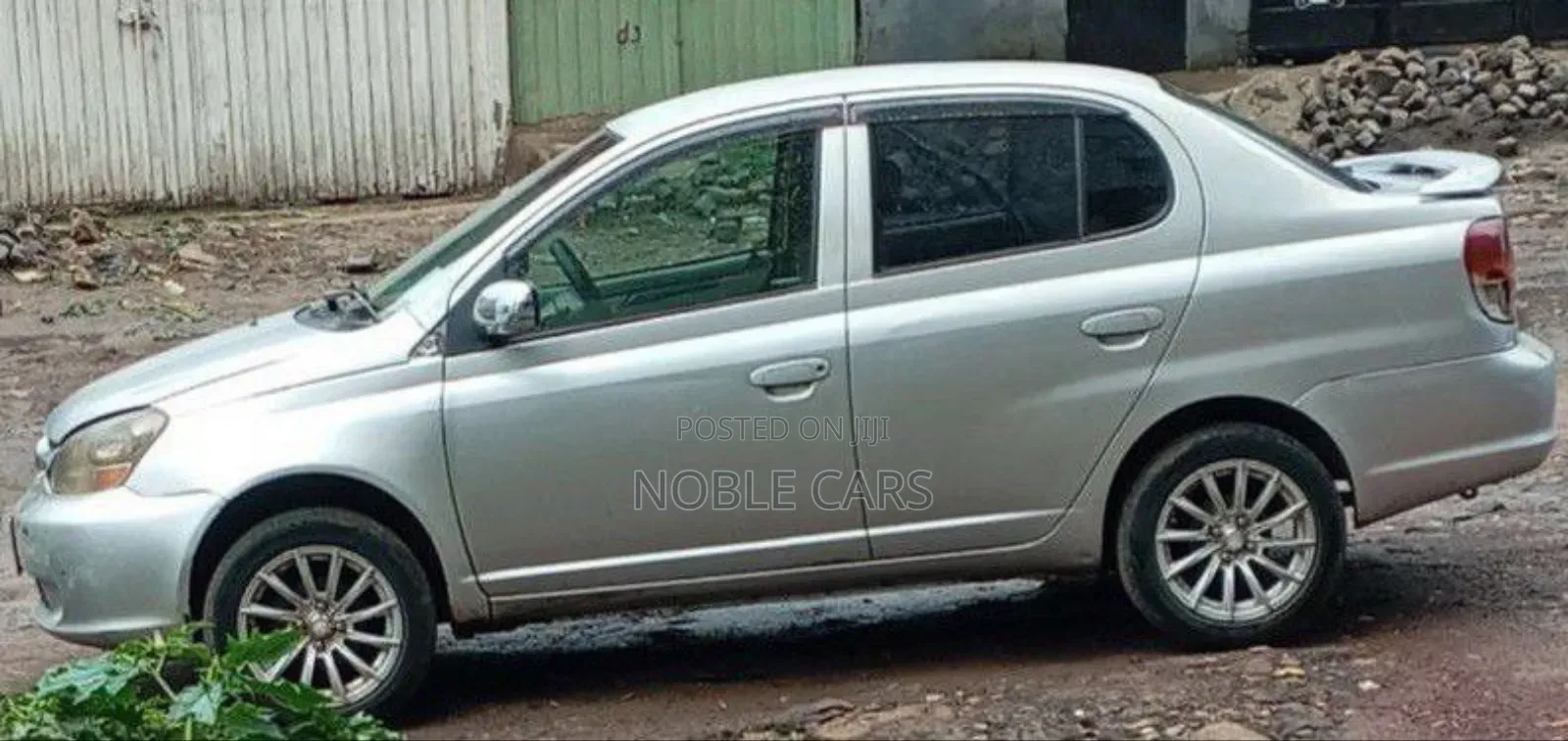 Toyota Platz 2005 Silver
