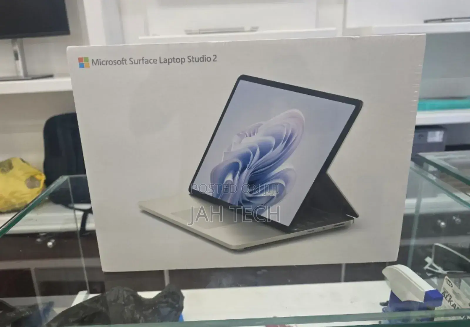 New Microsoft Surface Laptop Studio 2 16GB Intel Core I7 SSD 512GB