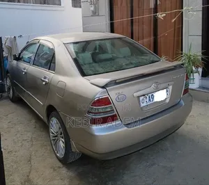 Toyota Corolla 2004 Gold