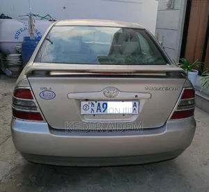 Toyota Corolla 2004 Gold