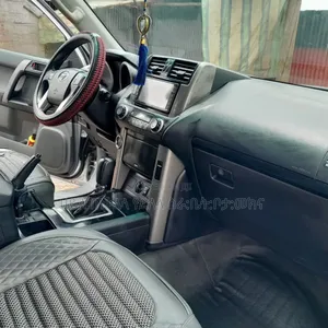 Toyota Land Cruiser Prado 2013 Off white