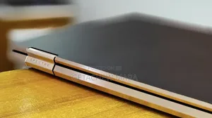 New Laptop HP Spectre 16GB Intel Core I7 SSD 512GB