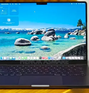 New Laptop Apple MacBook 18GB Apple M3 Pro SSD 512GB