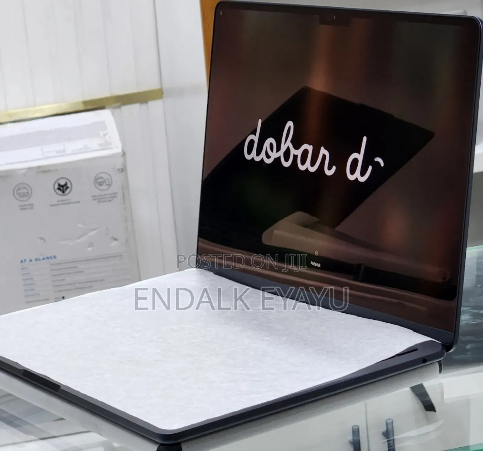 New Laptop Apple MacBook Air 2025 M4 13-Inch 16GB Apple M4 SSD 256GB