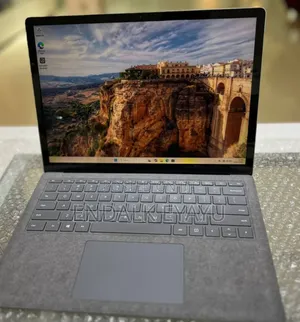 New Laptop Microsoft Surface Laptop 3 16GB Intel Core I7 SSD 256GB