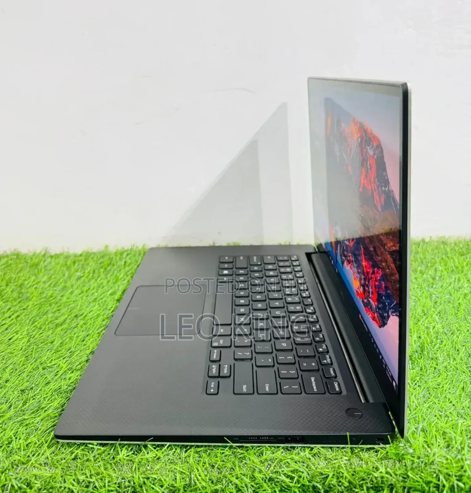 New Laptop Dell Precision 5540 16GB Intel Core I7 SSD 512GB