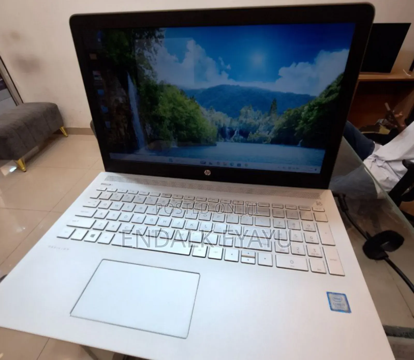 New Laptop HP Pavilion 15 8GB Intel Core I7 HDD 1T