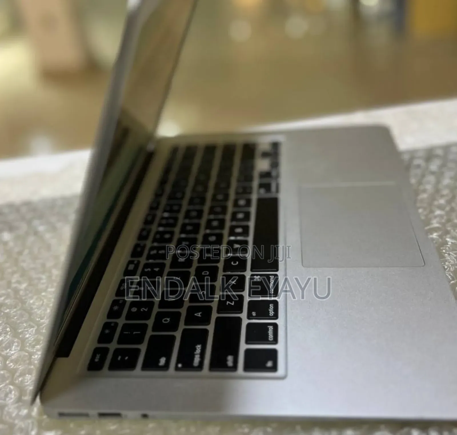 New Laptop Apple MacBook Air 2014 4GB Intel Core I5 SSD 256GB