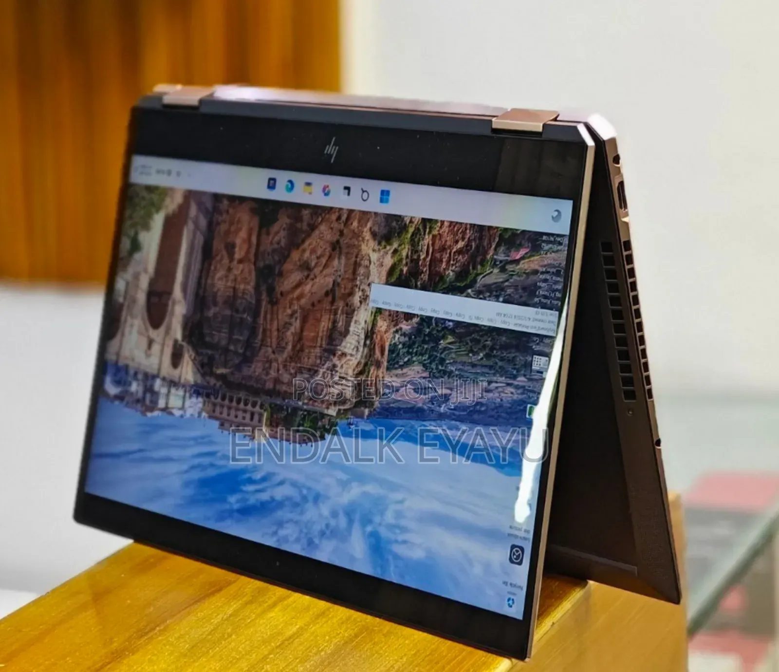 New Laptop HP Spectre X360 16GB Intel Core I7 SSD 512GB