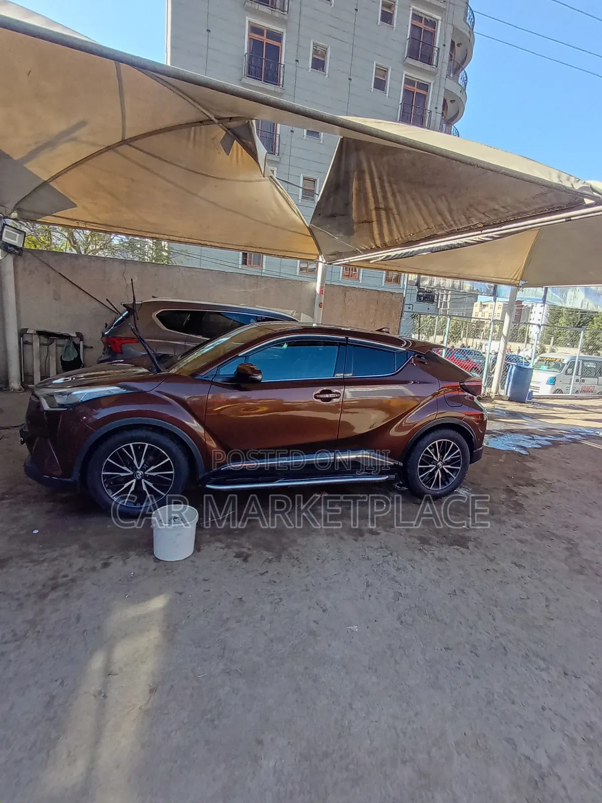 Toyota C-HR 2017 Brown
