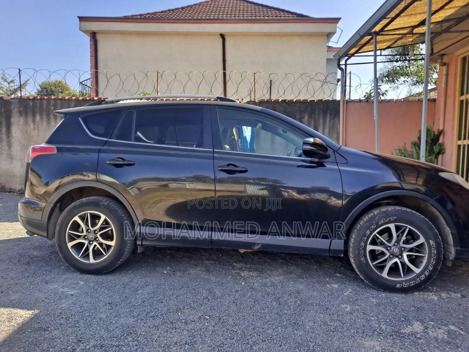 Toyota RAV4 LE 4dr SUV AWD (2.5L 4cyl 6A) 2018 Black