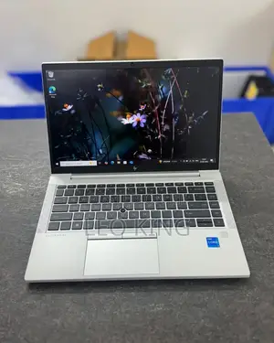 New Laptop HP EliteBook 840 G8 16GB Intel Core I7 SSD 512GB
