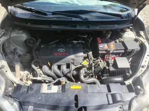 Toyota Yaris 2014 Silver