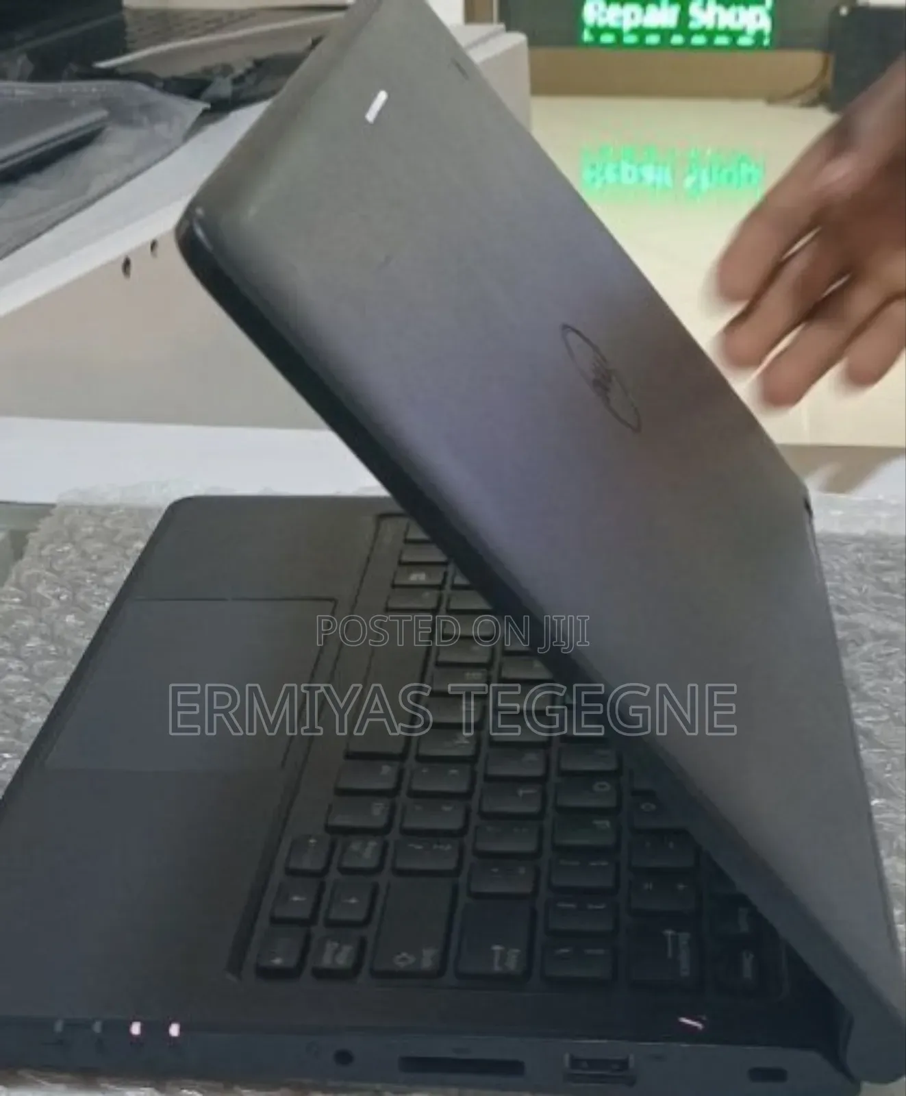 New Laptop Dell Latitude 5310 4GB Intel Core M3 SSD 512GB