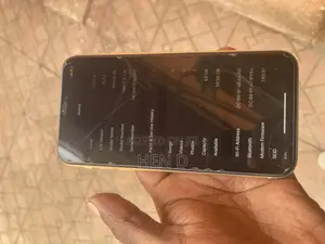 Apple iPhone XR 64 GB Yellow