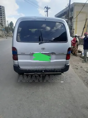 Toyota HiAce 2011 Silver