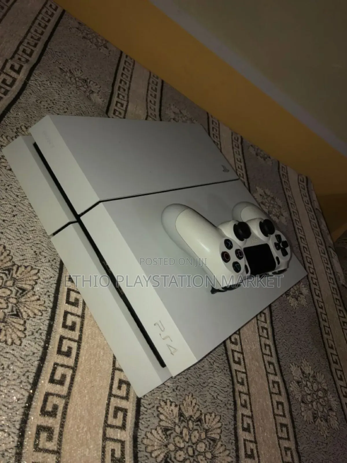 Playstation 4 Fat Dubai Used Best Conditions for Seller