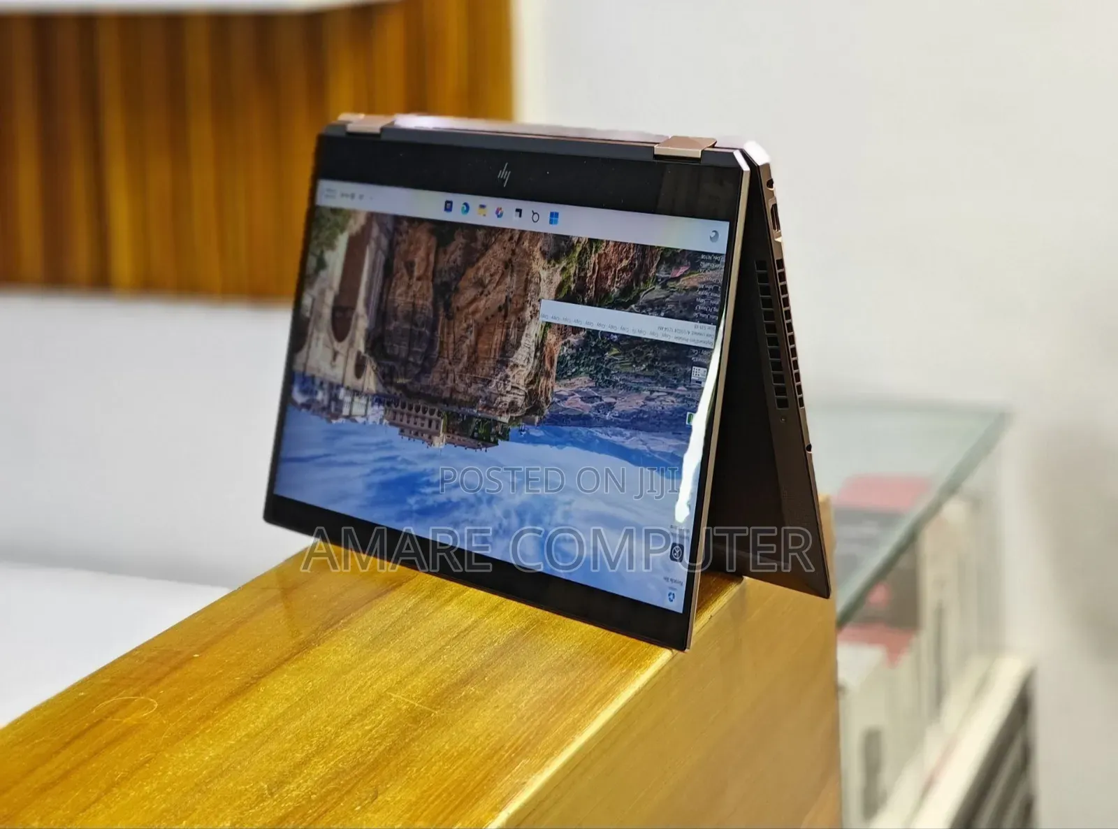 New Laptop HP Spectre X360 16GB Intel Core I7 SSD 512GB