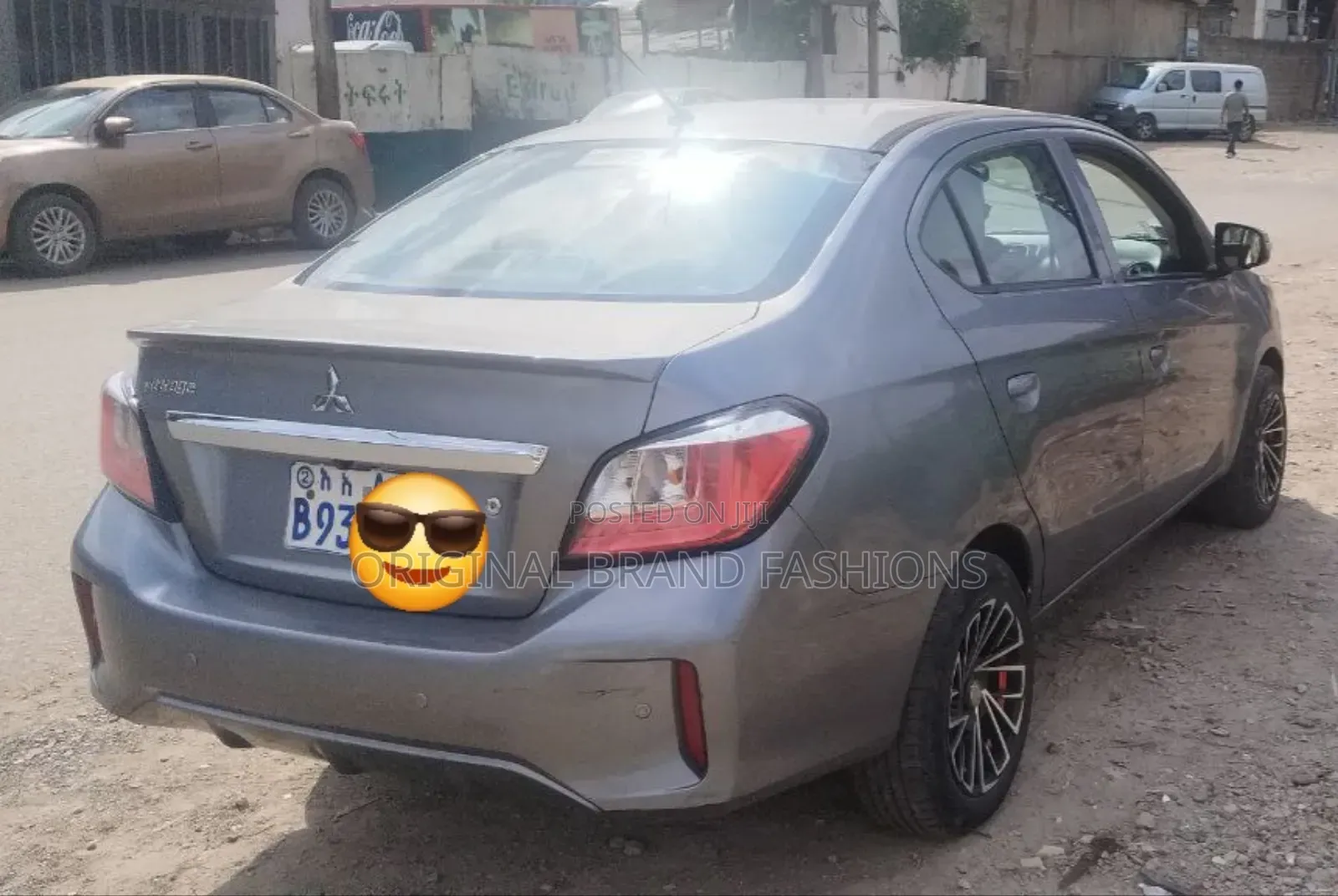 Mitsubishi Attrage 2022 Silver