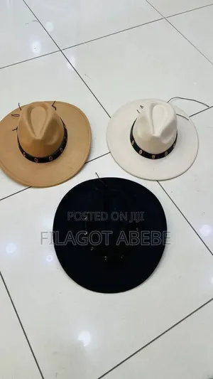 Round Hats . Black, White, and Badge Color