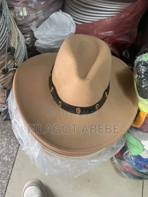 Round Hats . Black, White, and Badge Color