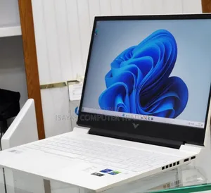New Laptop HP Victus 15 16GB Intel Core I7 SSD 512GB