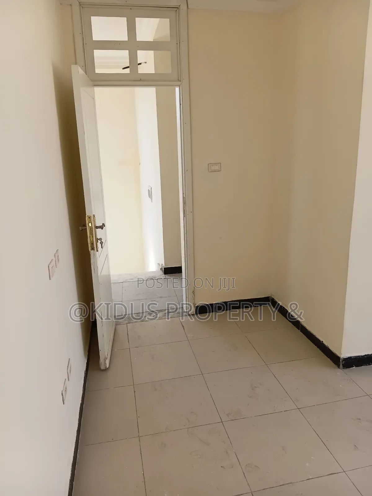 8bdrm Townhouse / Terrace in German, Nifas Silk-Lafto for rent