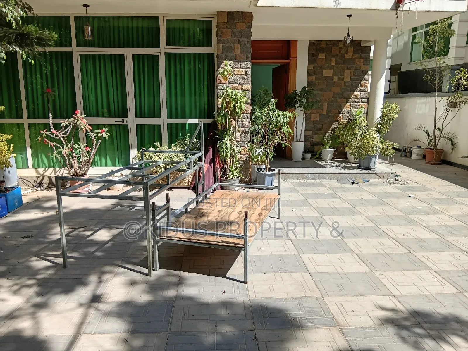 Furnished 6bdrm Townhouse / Terrace in German, Nifas Silk-Lafto