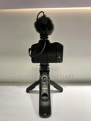 Canon R50 With Stand and Mic
