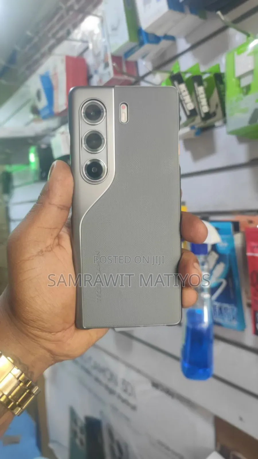 New Tecno Camon 40 Pro 256 GB Silver