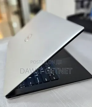 New Laptop Dell XPS 13 8GB Intel Core I5 SSD 512GB