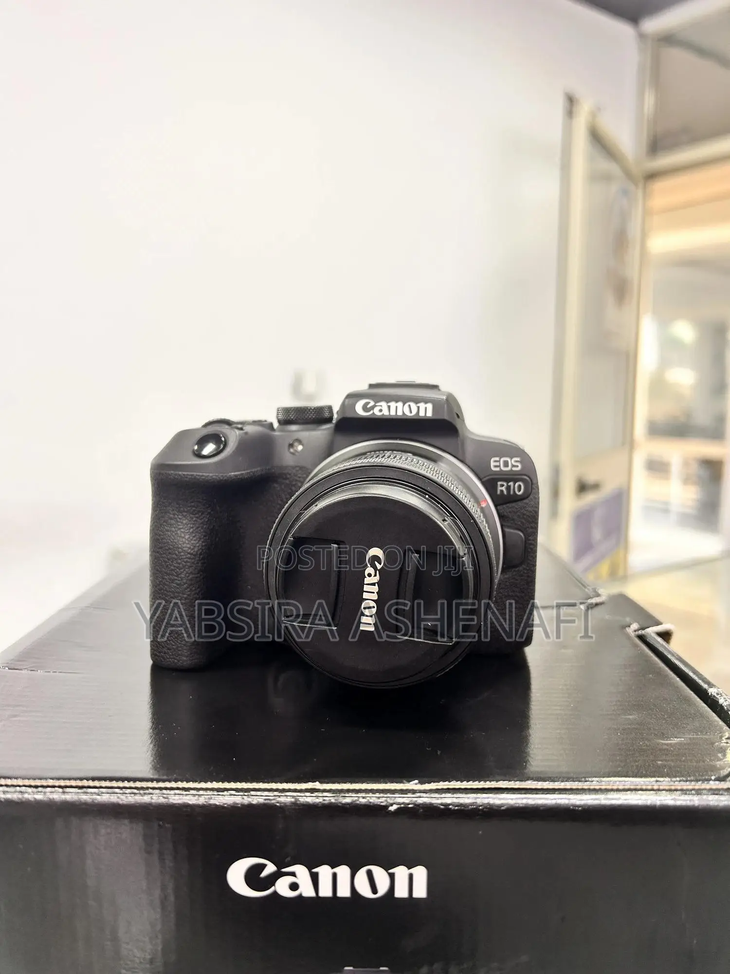 Canon R10 With18-45mm Lens