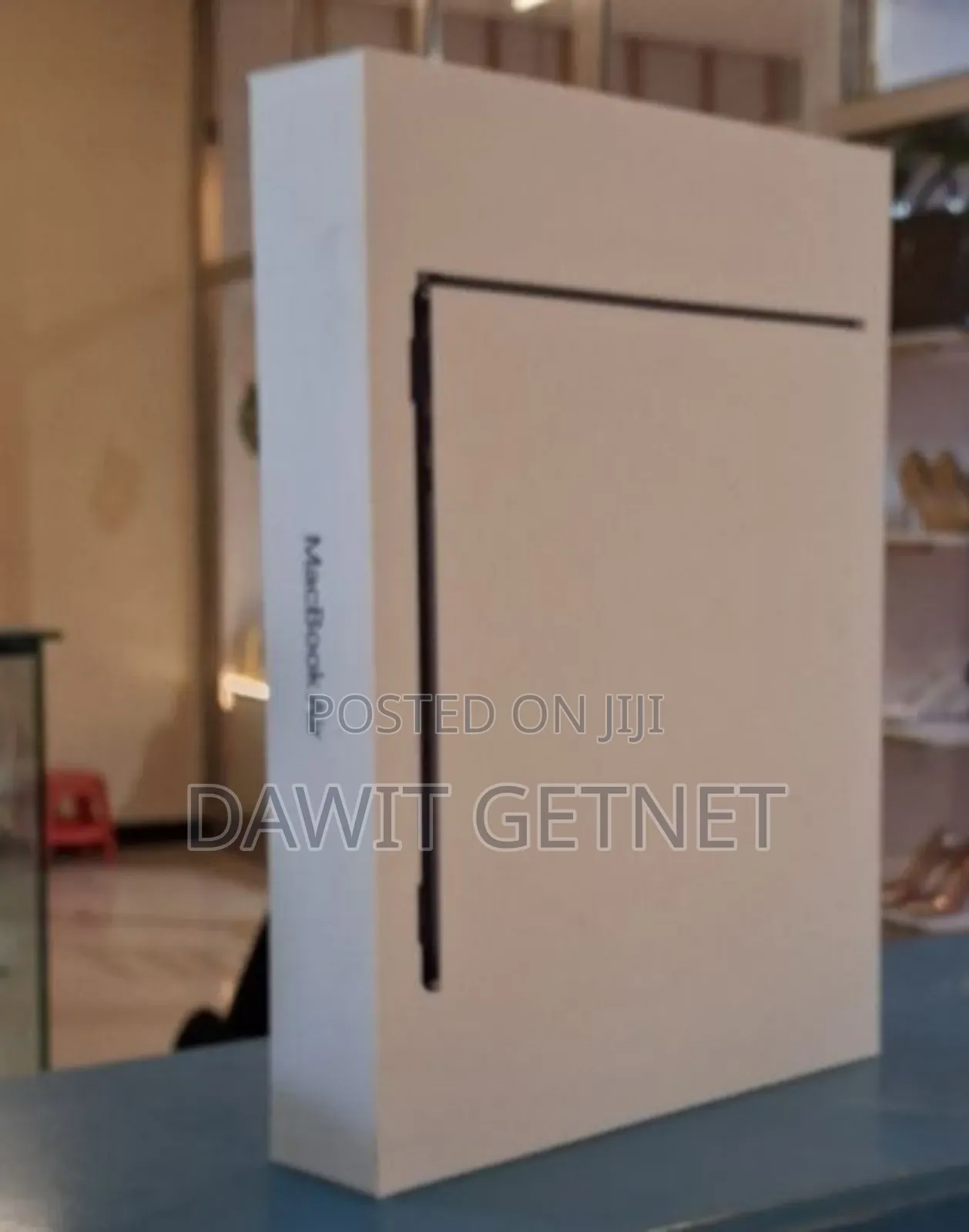 New Apple MacBook Air 2025 M4 13-Inch 16GB Intel Core I5 SSD 512GB