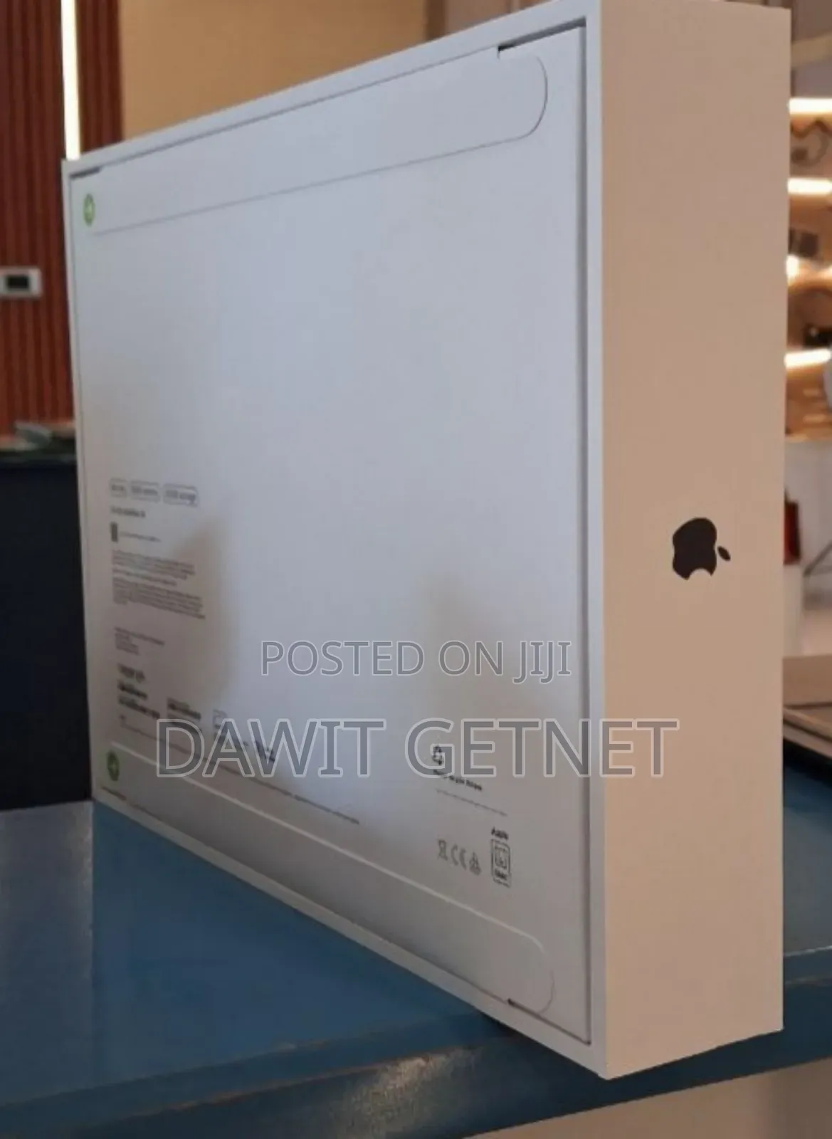 New Apple MacBook Air 2025 M4 13-Inch 16GB Intel Core I5 SSD 512GB