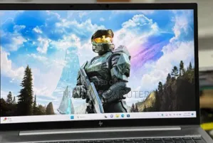 New Laptop HP ZBook Firefly G8 16GB Intel Core I7 SSD 512GB