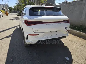 New BYD E2 43 kWh 94 hp FWD 2024 White