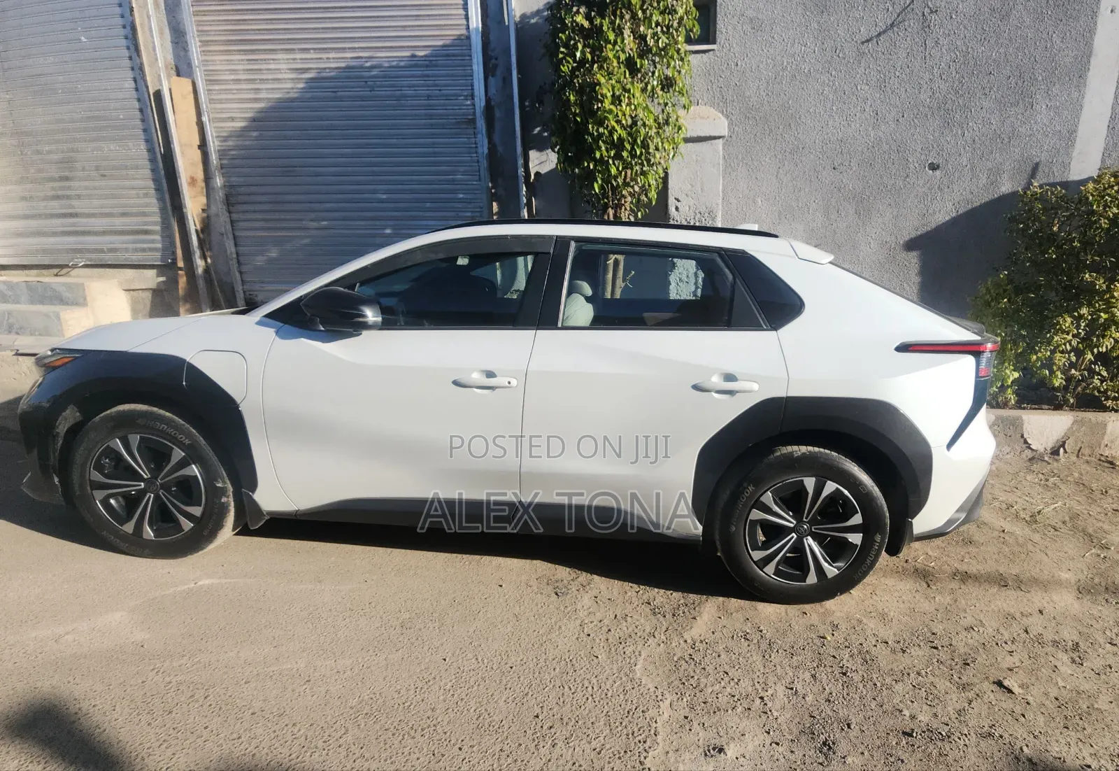 Toyota bZ4X 2023 White