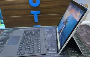 New Laptop Microsoft Surface Pro 7 8GB Intel Core I5 SSD 256GB