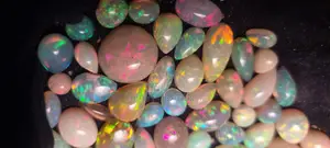 የሚሸጥ Opal በምርጥ ሁኔታ የተቆረጠ Polished Opal Ethiopian