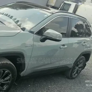 New Toyota RAV4 2024 White