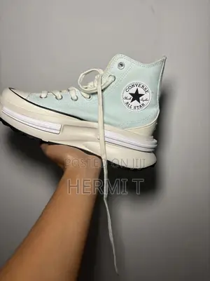 Converse Women Shoe