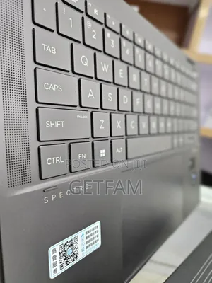 New Laptop HP Spectre 32GB Intel SSD 2T