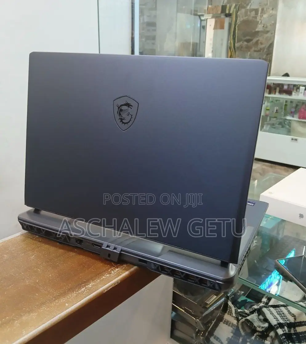 New Laptop MSI Vector 16 HX AI A2XWIG 16GB Intel Core Ultra 7 SSD 1T