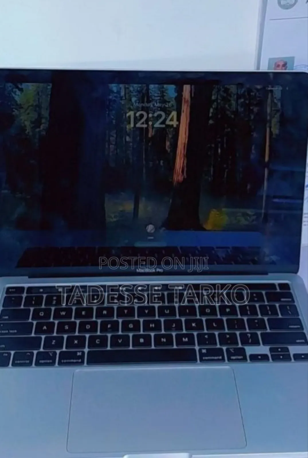 New Laptop Apple MacBook Pro 2022 M2 8GB Apple M2 SSD 256GB