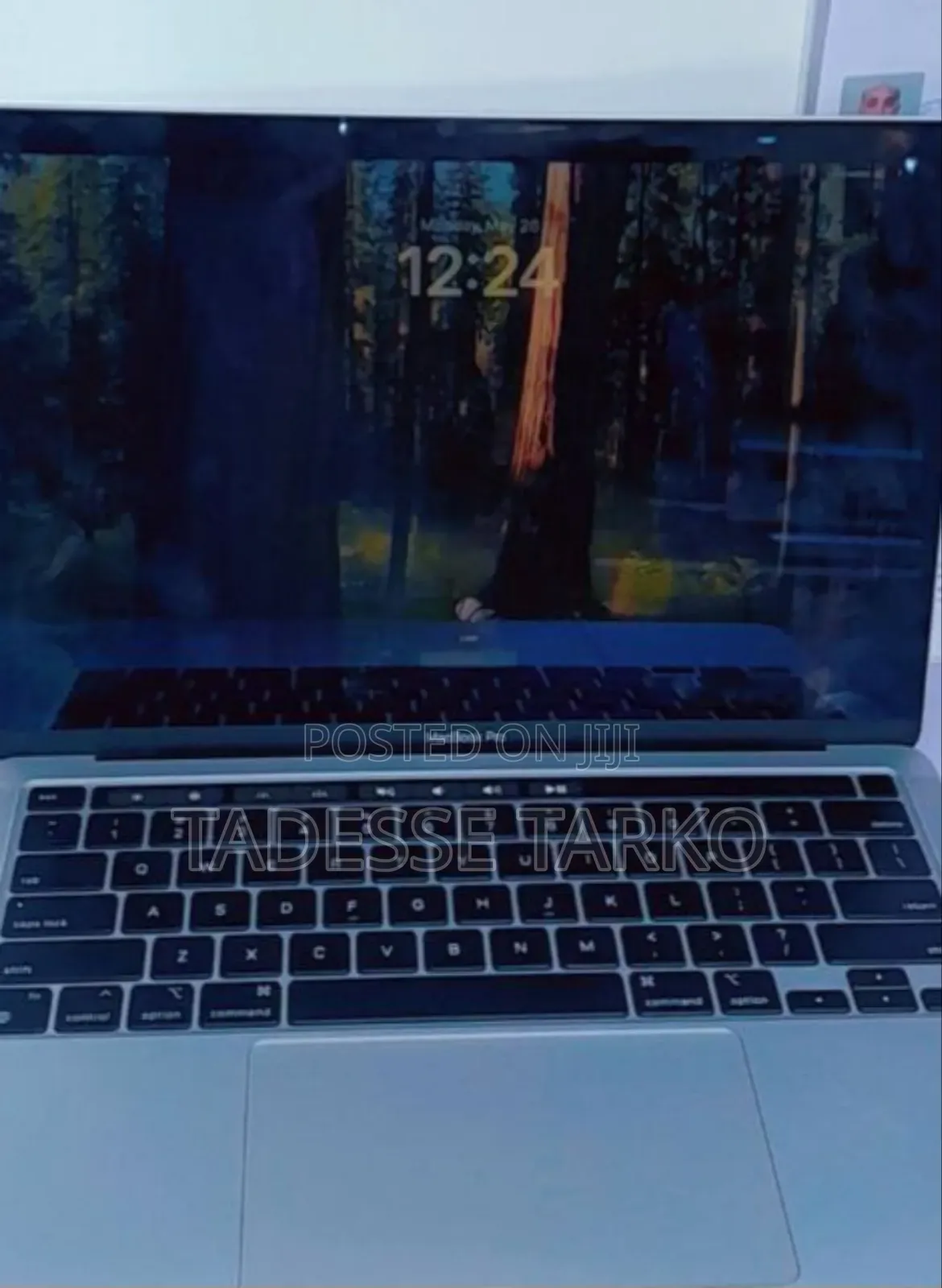 New Laptop Apple MacBook Pro 2022 M2 8GB Apple M2 SSD 256GB