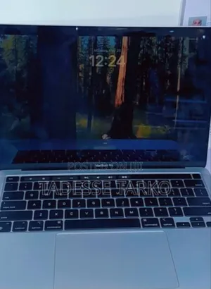 New Laptop Apple MacBook Pro 2022 M2 8GB Apple M2 SSD 256GB