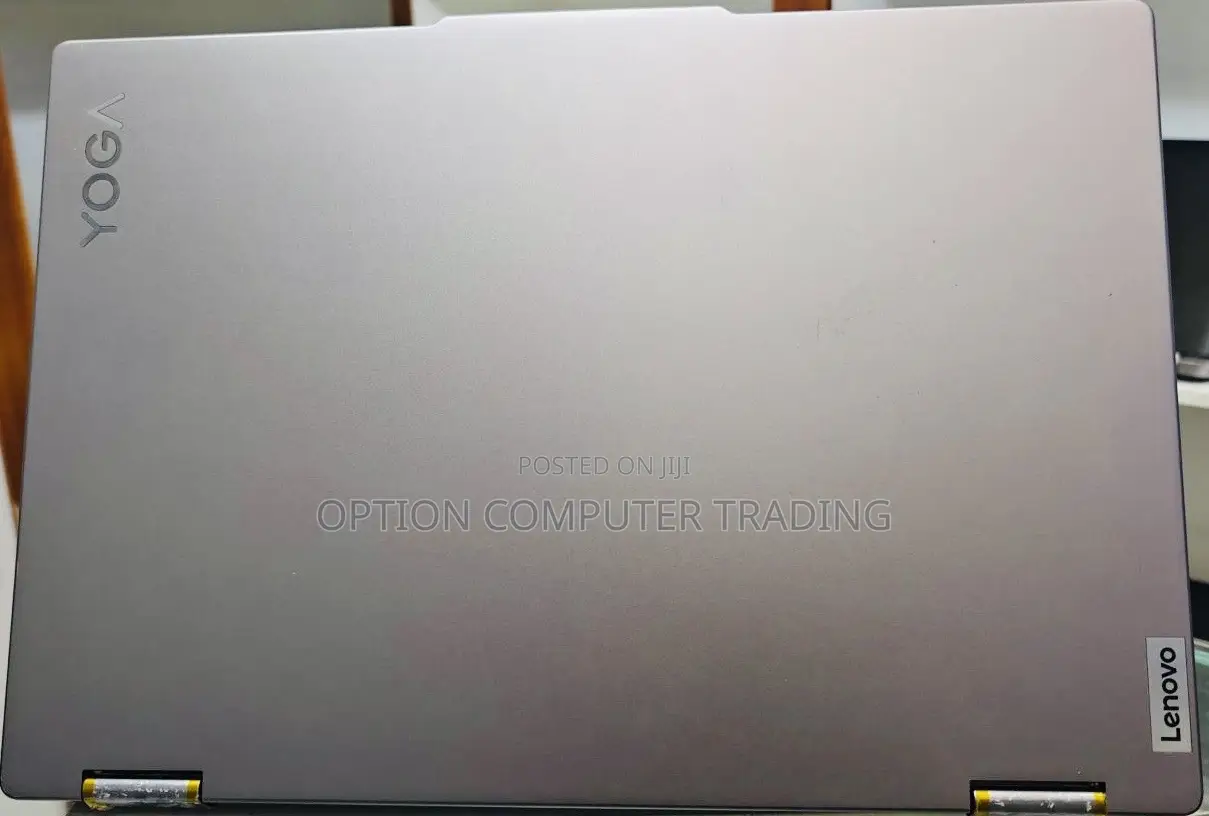 New Laptop Lenovo Yoga 700 16GB Intel Core I7 SSD 512GB