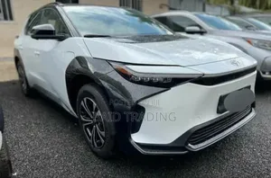 Toyota bZ4X 2024 White