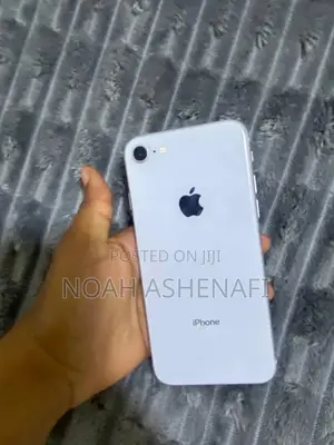 Apple iPhone 8 64 GB White